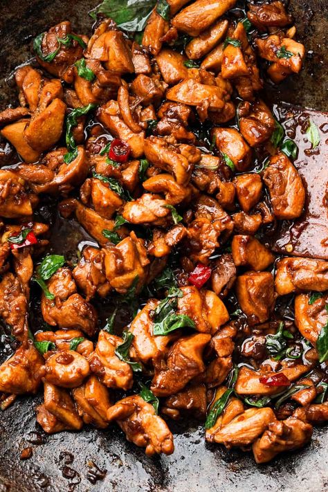 Thai Basil Sesame Cashew Chicken, Thai Basil Stir Fry Sauce, Chicken Basil Stir Fry, Thai Basil Chicken Stir Fry, Summer Thai Recipes, Thai Ginger Chicken Recipes, Thai Basil Pork Stir Fry, Thai Chicken Basil Recipes, Basil Recipes Dinner Ideas