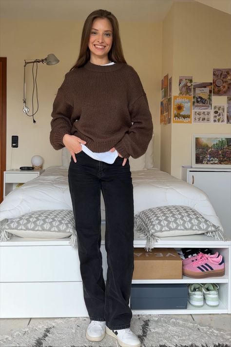 Autumn Outfits Black, Lounge Wear Linen, Outfits Black Jeans, Outfits Retro, Winter Fashion Outfits Casual, Uni Outfits, Autumn Outfits, Outfit Inspo Fall, Basic Outfits