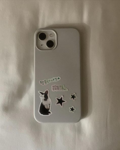 Iphone 13 Aesthetic Case, Iphone 6 Aesthetic, Phone Cases Clear, Iphone Case Aesthetic, Clear Phone Case Design, Aesthetic Iphone Case, Kpop Phone Cases, Phone Case Aesthetic, Phone Case Cute