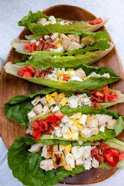 Cobb Salad Romaine Boats Romaine Boats, Lettuce Boat Recipes, Salad Romaine, Classic Cobb Salad, Leftover Chicken Recipes, Romaine Salad, Classic Salad, Corned Beef Recipes, Lettuce Wrap Recipes