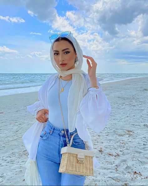 Beach Outfit Hijab Style, Beach Outfit Hijab, Beach Outfit Modest, Hijab Beach Outfit, Hijabi Beach Outfit, Hijab Beach, Modest Beach Outfit, Outfit Modest, Hijab Fashion Summer