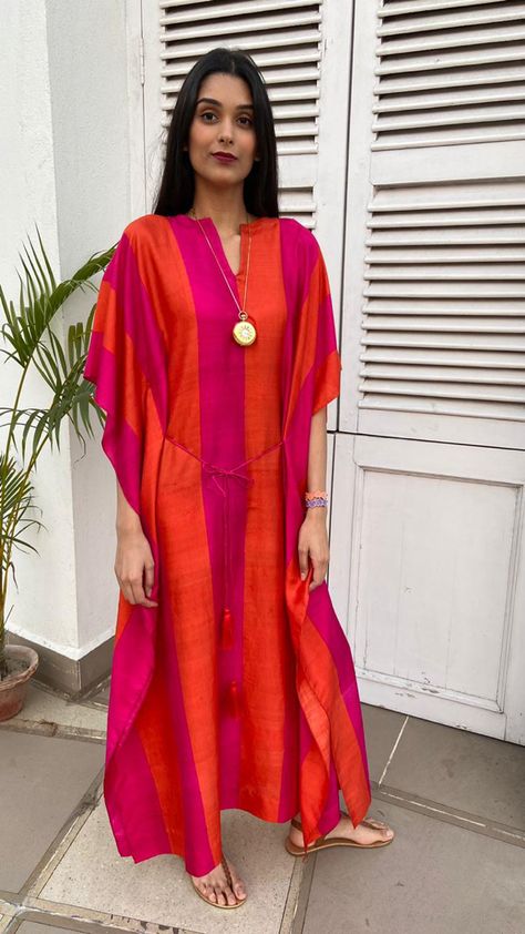 Silk Kaftan Dress Style, Kaftan Pattern Caftan Dress Style, Unique Kaftan Designs, Latest Kaftan Styles, Latest Kaftan Designs, Caftan Dress Kaftan, Kaftan Pattern, Kaftan Styles, Kaftan Top