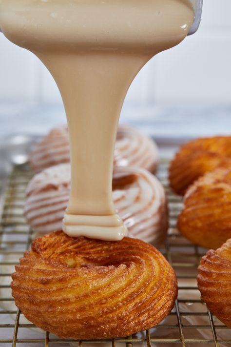 Baked French Cruller Recipe, French Curler Donut Recipe, Maple Glazed Donuts Recipe, Crullers Donut Recipe, Choux Donut, Pastry Glaze Recipe, Maple Glaze For Donuts Recipe, Fancy Doughnut, Gourmet Donuts Ideas