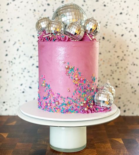 Rachael Ivison on Instagram: “Just a super sparky disco cake! Cake inspo by @chellbells_cakes” Birthday Era Cake, Disco Unicorn Party, Disco Barbie Cake, Disco Theme Cake, Disco Ball Cake Ideas, Disco Ball Birthday, Disco Cowgirl Birthday Cake, Disco Ball Birthday Cake, Disco Themed Cake