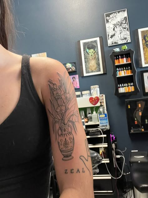 Inner Arm Tattoos For Women Traditional, Tattoo Layout Women, Traditional Arm Sleeve Women, Womens Traditional Sleeve Tattoo, Shattered Vase Tattoo, Vase Leg Tattoo, Vase And Flower Tattoo, Cal Outfits, Front Of Arm Tattoo