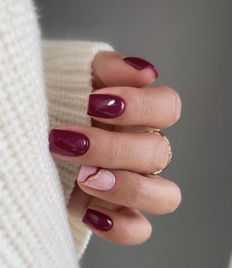 Burgundy Acrylic Nails, Burgundy Nail Designs, Kutek Disney, Milky Nails, October Nails, Nagel Tips, Christmas Gel Nails, Simple Gel Nails, Smink Inspiration