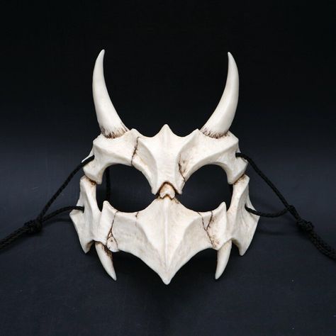 Oni Devil Bone Masks were wore by the ancient Japanese tribes as their identities. Tiger Skull, Dragon God, James Howlett, Zombie Mask, Wolf Skull, Tiger Mask, Mascaras Halloween, Unique Masks, Horror Party