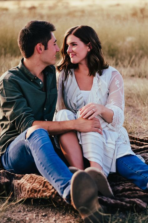 Engagement Photos Seated, Seated Couples Pose, Seated Engagement Photos, Seated Couple Poses, Same Height Couple Poses, Couple Poses Same Height, Sitting Poses Couples, Partner Photography, Same Height Couples Poses