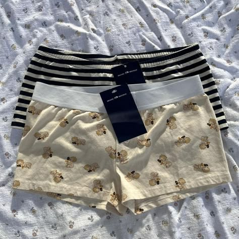 Brandy Melville Boy Shorts, Cute Pj Sets, Teddy Bear Print, Cute Pjs, Cute Pajama Sets, Pj Shorts, Cute Lazy Day Outfits, Angel Baby, Cute Pajamas