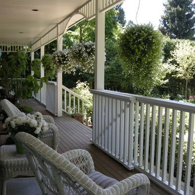 Porch Gate, Deck Gate, Traditional Porch, Porch Design Ideas, Building A Porch, Porch Posts, Front Porch Design, Porch Railing, Sliding Gate