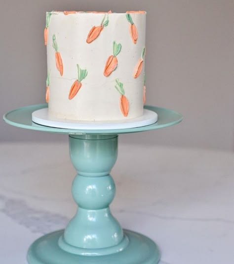 Cake With Carrot Decoration, Peter Rabbit Gender Reveal Cake, 1st Birthday Bunny Cake, Birthday Cake Rabbit Bunnies, Peter Rabbit Carrot Cake, Easter First Birthday Boy, Peter Rabbit Cake Smash, Some Bunny Is One Birthday Cake, Peter Rabbit Food Ideas