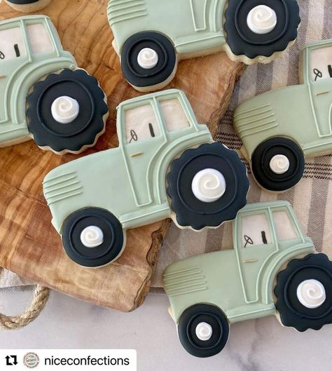 Neutral Tractor Birthday Party, Tractor Cookies 2nd Birthday, Farm Animal Decorations Party Themes, Farm Party Cookies, Tractor Bday Party, Modern Tractor Birthday Party, First Birthday Boy Tractor Theme, Tractor Birthday Cookies, Tractor Themed Party