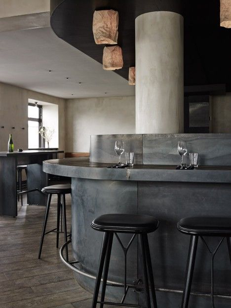 Musling by SPACE Copenhagen Burger Concept, Concrete Bar, Stucco Finishes, Design Café, Space Copenhagen, 카페 인테리어 디자인, Industrial Interiors, Modern Restaurant, Club Ideas