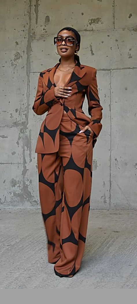 African Winter Outfits, Afrocentric Aesthetic Fashion, Business Casual Work Party Outfit, Winter Wedding Guest Outfit Black Women, Classy Pantsuits For Women, Corporate Outfits Dress, High Fashion Black Women, Modern Fashion Outfits For Women, Fashionable Modest Outfits