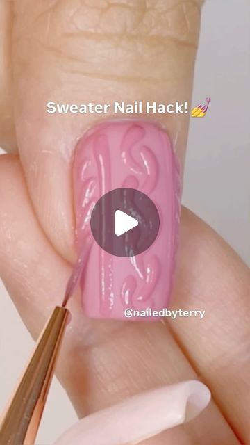 Terry Nguyen on Instagram: "🚨NAIL HACK! 🚨 Are you ready for sweater nails? 🙋🏻‍♀️🥰💅 #sweaternails #fallnails #sweaterweather #nails #nailhack #easynailart #sugareffect #nailart #kiaraskynails #nailedbyterry #wakeupandmakeup" Sweater Art Nails, Nail Sweater Design, How To Do Sweater Nails, Nail Art Diy Easy Step By Step, Pink Winter Nail Designs, Sweater Nails Tutorial, Sweater Nails Designs, Sweater Nail Art, Nail Design Tutorial