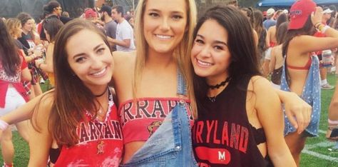 10 UMD Game Day Outfit Ideas Recycled Outfits, Day Outfit Ideas, Tailgate Outfit, Festival Flyer, Maryland Terrapins, Game Day Outfit, Custom Jeans, School Tops, Bff Goals