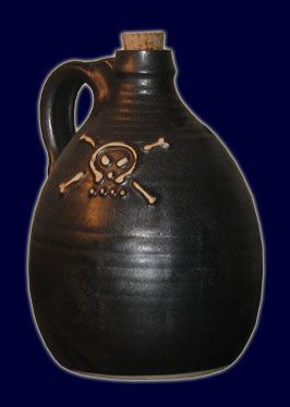 Pirate Bottle, Pirate Rum, Pirate Drinks, Pirate Look, Pirate Food, Skeleton Pirate, Famous Pirates, Golden Age Of Piracy, Rum Bottle