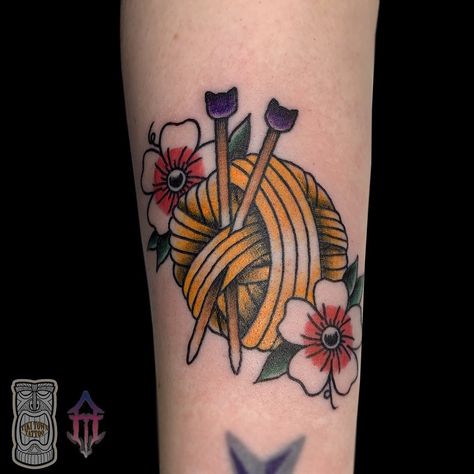 ôˈspiSHəs art kə’lektiv on Instagram: “Yarn and knitting needles 🧶, Done by Noah . . . . . . #calgarytattoo #calgarytattoos #yyctattoo #yyctattoos #tikitowntattoo…” Crochet Needle Tattoo, Cat With Yarn Tattoo, Crochet Inspired Tattoos, Yarn Ball Tattoo, Knitting Needle Tattoo, Knitter Tattoo, Crocheting Tattoos, Crochet Tattoo Ideas, Knit Tattoo