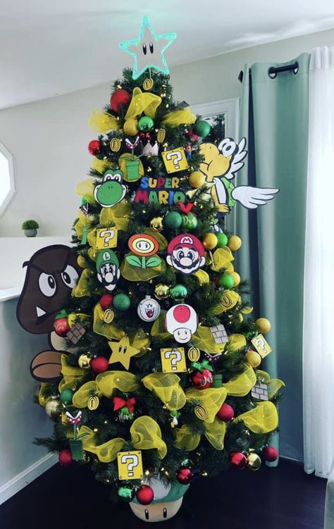 Mario Brothers Christmas Tree, Super Mario Christmas Ornaments, Video Game Christmas Tree, Gamer Christmas Tree, Super Mario Christmas Tree, Cute Diy Christmas Ornaments, Mario Christmas Tree, Mario Christmas, Geek Christmas