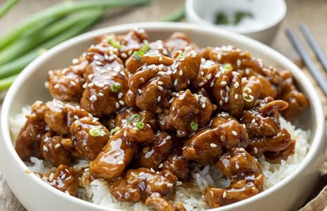 General Tso Chicken Mongolian Pork, Tso Chicken, General Tso Chicken, Pork Stir Fry, Sweet And Spicy Sauce, General Tso, Air Fried Chicken, Sauce For Chicken, Asian Inspired Recipes