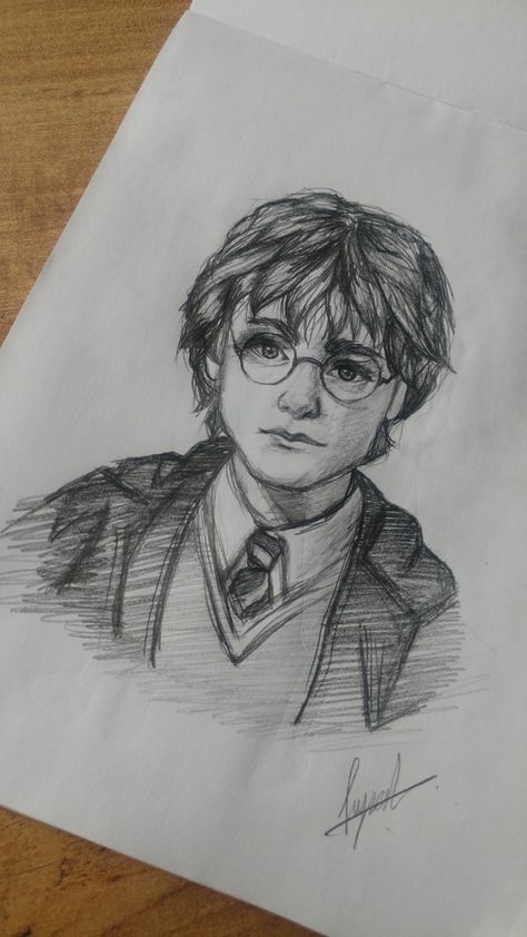 Harry Potter Drawings Easy Step By Step, Hp Drawings Easy, Harry Poter Draw Ideas, Harry Potter Pencil Sketches, Harry Potter Sketches Easy, Harry Potter Art Sketches, Harry Potter Zeichnung, Harry Potter Sketches, Hermione Granger Drawing