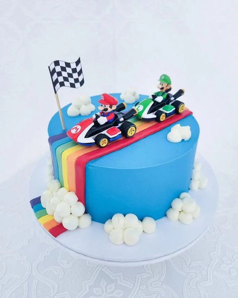 Mario Kart Rainbow Road Birthday Cake, Mario Kart Racing Birthday Party, Rainbow Road Birthday Cake, Supermario Cakes For Boys, Mario Cake Design, Easy Super Mario Cake Ideas, Super Mario Theme Cake, Mario Brothers Birthday Party Ideas Cake, Small Mario Cake