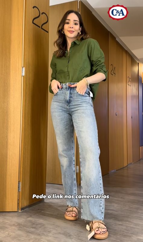 Outfit Navidad, Outfits Con Jeans, Rainbow Sandals, Outfit Primavera, Elba, Day Outfit, Blouse Patterns, Look Casual, Indian Fashion