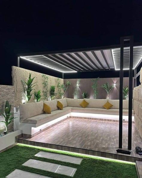 Patio Exterior Ideas, Roof Terrace Design, Rooftop Patio Design, Modern Gazebo, Roof Garden Design, Backyard Seating Area, House Main Gates Design, Desain Pantry, House Outer Design