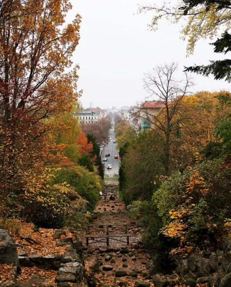 Autumn In Berlin, Berlin Vibes Aesthetic, Berlin Autumn, Berlin Summer, Berlin Aesthetic, Travel Instagram Ideas, Autumn 23, October Sky, Berlin City