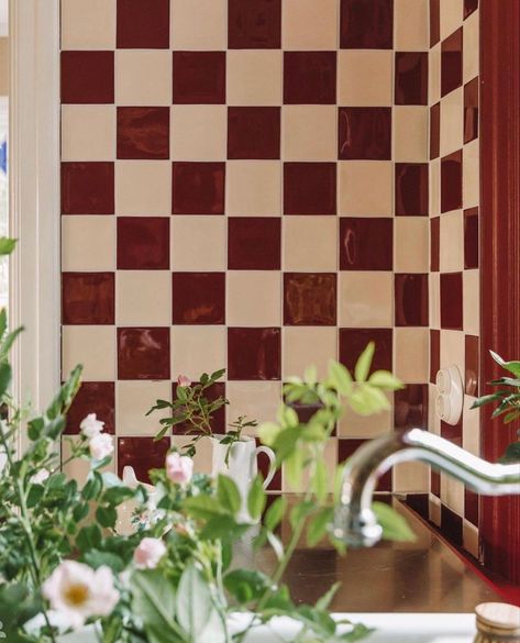 Red And White Tile Bathroom, Red And White Tiles Kitchen, Red And White Tile Floor, Gingham Tile Backsplash, Maroon Tiles Kitchen, Burgundy Kitchen Tiles, Red Checkered Floor, Red And White Tiles, Check Tiles Kitchen