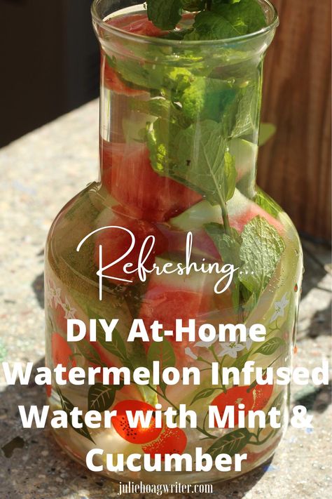 Watermelon Infused Water, Fruit Waters, Mint Infused Water, Flavor Water, Fruit Ice Cubes, Balanced Recipes, Spa Hacks, Mint Water, Small Cucumber