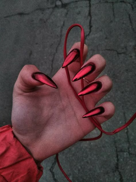 Maquillage On Fleek, Unghie Sfumate, Edgy Nails, Grunge Nails, Goth Nails, Creative Nail Designs, Hot Nails, Fire Nails, Pretty Acrylic Nails