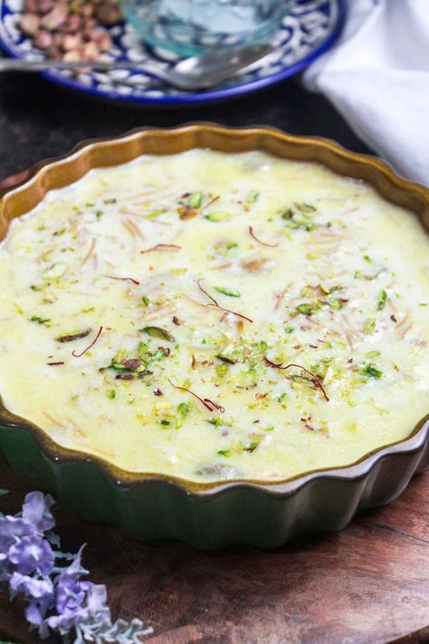 Seviyan Kheer recipe Vermicelli Kheer Recipe, Indian Sweets Recipes, Sheer Khurma, Kheer Recipe, Indian Street Food Recipes, Sweet Dish, Indian Dessert, Indian Dessert Recipes, Indian Desserts