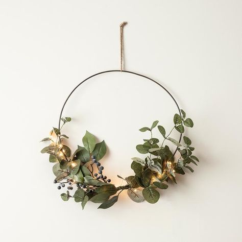 Crafternoon Ideas, Eucalyptus Christmas, Half Christmas, Half Wreath, Outdoor Christmas Wreaths, Indoor Christmas Lights, Christmas Wreath Craft, Christmas Wreaths & Garlands, Minimal Christmas