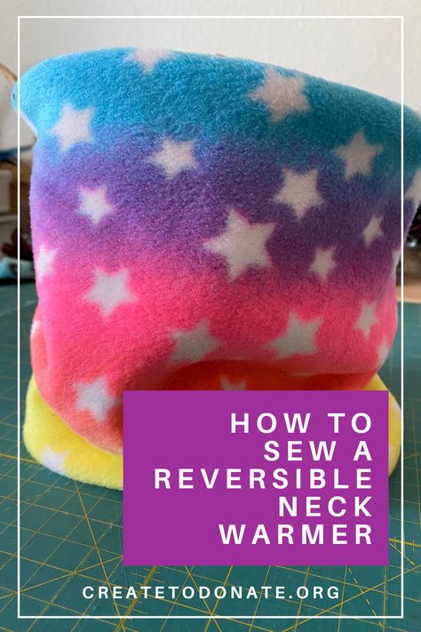 This beginner sewing tutorial walks you through how to sew a reversible fleece neck warmer. All you need is some fleece fabric in two different colors or patterns and (around) 30 minutes. Then, you'll have a comfy fleece neck warmer for the winter months. Sewing Neck Warmers, How To Sew Fleece Fabrics, Fleece Quillow Pattern Free, How To Make A Fleece Neck Warmer, Neck Gator Pattern, Neck Warmer Sewing Pattern, Easy Fleece Projects, Fleece Neck Warmer Pattern, Neck Warmer Pattern Sewing