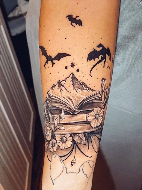 Fantasy and Paranormal Romance Book Lovers💖 | My first bookish tattoo | Facebook Fantasy Romance Tattoo, Romantasy Tattoo Ideas, Fantasy Bookish Tattoos, Book Tattoo Ideas Sleeve, Book Lover Sleeve Tattoo, Spicy Booktok Tattoos, Edgar Allen Poe Tattoos, Book Tattoo Ideas Dark Romance, Romantasy Tattoo