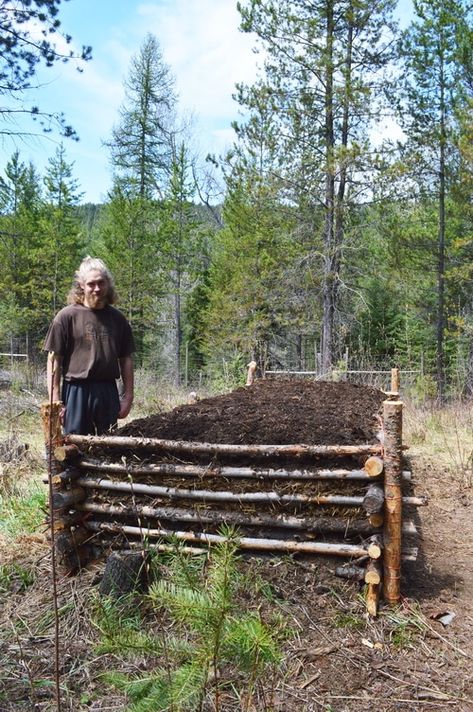 An improved hugelkultur bed for older homesteaders | Joybilee® Farm | DIY | Herbs | Gardening | Farm Diy, Raised Vegetable Gardens, Building A Raised Garden, Fall Garden Vegetables, Permaculture Gardening, Garden Compost, Have Inspiration, Vegetable Garden Design, Raised Bed