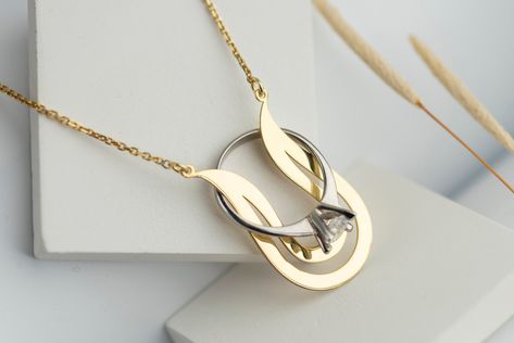 Excited to share the latest addition to my #etsy shop: Gold Ring Holder Tulip Necklace Gift For Vet Ring Keeper Necklace For Nurse Engagement Ring Saver Necklace Gift For Doctor Ring Necklace https://etsy.me/3pFvDnU #birthday #ringholdernecklace #ringkeepernecklace Tulip Ring, Tulip Necklace, Gift For Doctor, Ring Holder Necklace, Precious Rings, Charm Holder, Gifts For Dentist, Star Chain, Sparkling Rings