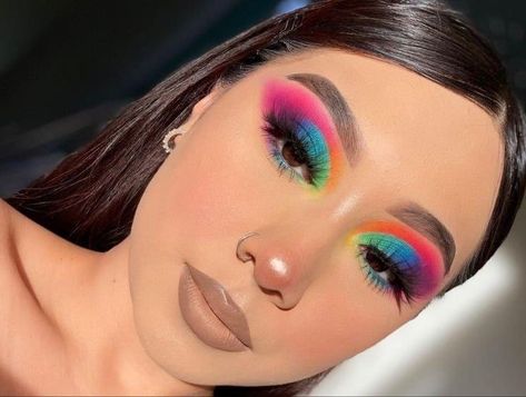 Colorful Makeup Looks, Rainbow Eye Makeup, Cute Eye Makeup, Bright Makeup, Rainbow Makeup, Makeup Tutorial Eyeshadow, Eye Makeup Pictures, Pinterest Makeup, Dope Makeup