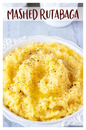 Mashed Rutabaga - a low carb alternative to mashed potatoes for those who are following low carb or keto diets, or just trying to eat more vegetables. This is a super easy side dish recipe that can be enjoyed with a variety of main dishes. | #lowcarb #rutabaga #sidedish #lowcarbsides #lowcarbvegetables Rutabaga Mashed Potatoes, Keto Turnips, Mashed Rutabaga Recipes, Mashed Veggies, Keto Bento, How To Cook Rutabaga, Mashed Rutabaga, Cyclical Living, Rutabaga Recipes