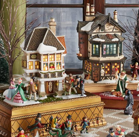 Dept 56 Dickens Village Display Ideas, Dickens Village Display Ideas, Dickens Village Display, Department 56 Displays, Department 56 Christmas Village, Charles Dickens Christmas, Gingerbread Ideas, Dept 56 Dickens Village, Painted Houses