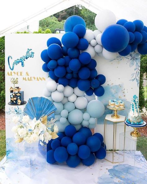 @dream_events_com on Instagram: “florals loving the beautiful display . . . #SmallCelebrations #GraduationParty #IntimateParty #Tablescape #EventDesign #EventDecor…” Baby Shower Balloon Arch, Garland Wedding Decor, Grey Baby Shower, Blue Balloon, Diy Balloon, Garland Arch, Engagement Party Decorations, Custom Balloons, Arch Kit