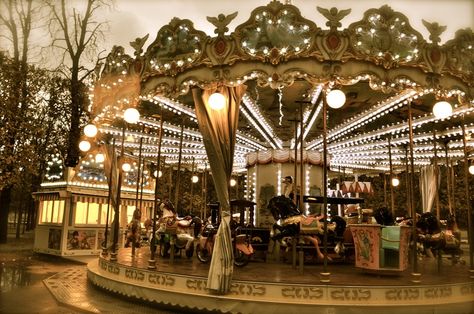 Old Carousel | add a vintage Old Carousel to your glamours vintage wedding Old Carousel, Vintage Carousel, Catcher In The Rye, Wedding Options, Horse Fly, Whimsical Wedding, Oblivion, Wedding Mood Board, Wedding Mood