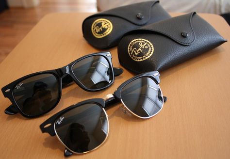 Ray Bans. I need to get a fake pair of Clubmasters to determine if i can pull them off or not... Ray Ban Sunglasses Sale, Ray Ban Sunglasses Wayfarer, Ray Ban Sunglasses Outlet, Cheap Ray Bans, Ray Ban Glasses, Ray Ban Outlet, Ray Ban Aviator, Simple Outfit, Sunglasses Fashion