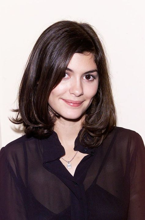 Audrey Tautou Style, Audrey Tatou, Hairstyles Shoulder Length, Audrey Tautou, Film Premiere, True Winter, On A Stick, French Actress, Dream Style