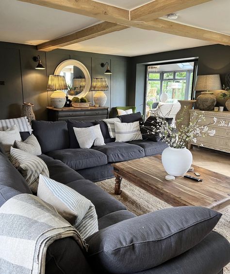 Country Snug Room, Navy Kitchen Open Plan Lounge, Cosy Snug Living Room Ideas, Family Snug Room Ideas, Country Living Room Grey Sofa, Loaf Living Room, Cottage Corner Sofa, Snug Lounge Ideas, Cosy Corner Sofa