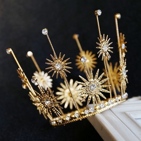 Sun Crown Aesthetic, Sun Head Piece, Sun Tiara, Sun And Moon Costume, Birthday Cake Crown, Pearl Headdress, Chinese Wedding Favors, Mini Tiara, Sun Crown