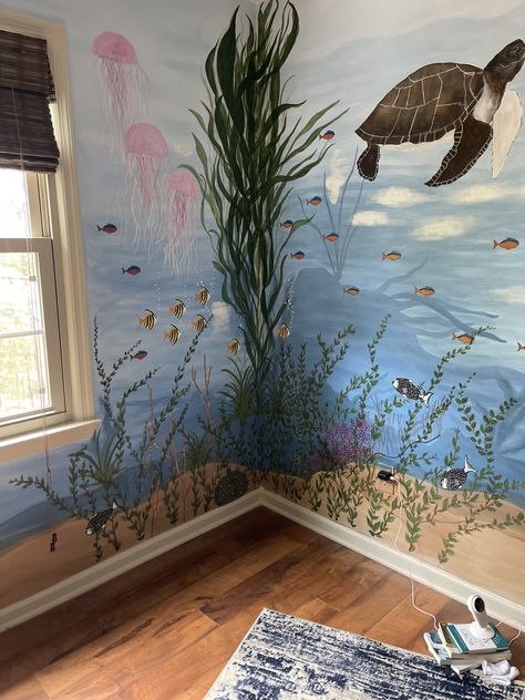 Underwater Mural Painting, Beach Mural Painted, Office Nature, Ocean Paintings, Beach Mural, Living Room Themes, Room Theme, Wall Murals Painted, Ideas Casa