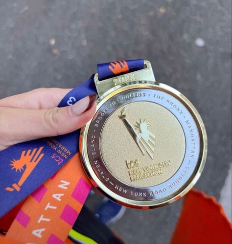 Marathon Medal, Nyc Marathon, Road Runner, Mood Board, Vision Board, Collage, Pins