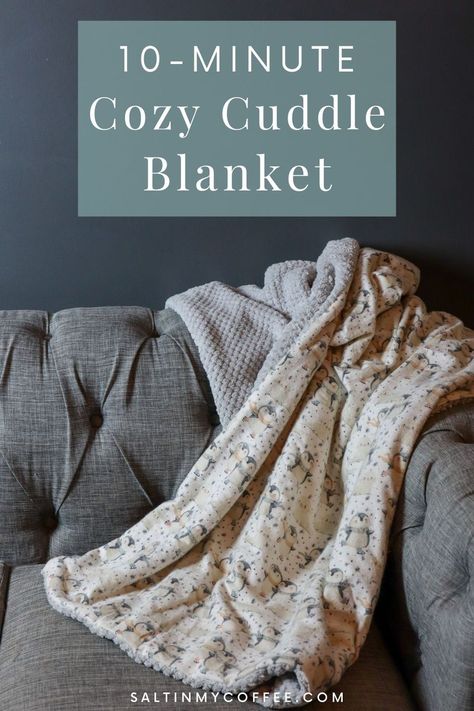 10-Minute Cozy Cuddle Blanket How To Make Blankets Diy, Easy Sewing Blankets For Beginners, Sewing Patterns Blanket, Sew Blanket For Beginners, Throw Blanket Sewing Pattern, Simple Sew Blanket, Beginner Sewing Blanket, Fleece Quillow Pattern Free, Easy Sewing Blanket